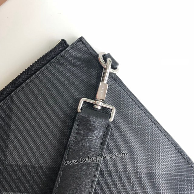 Burberry專門店新款手拿包格紋拉鏈收納袋 巴寶莉經典款男士手包 yxb1345